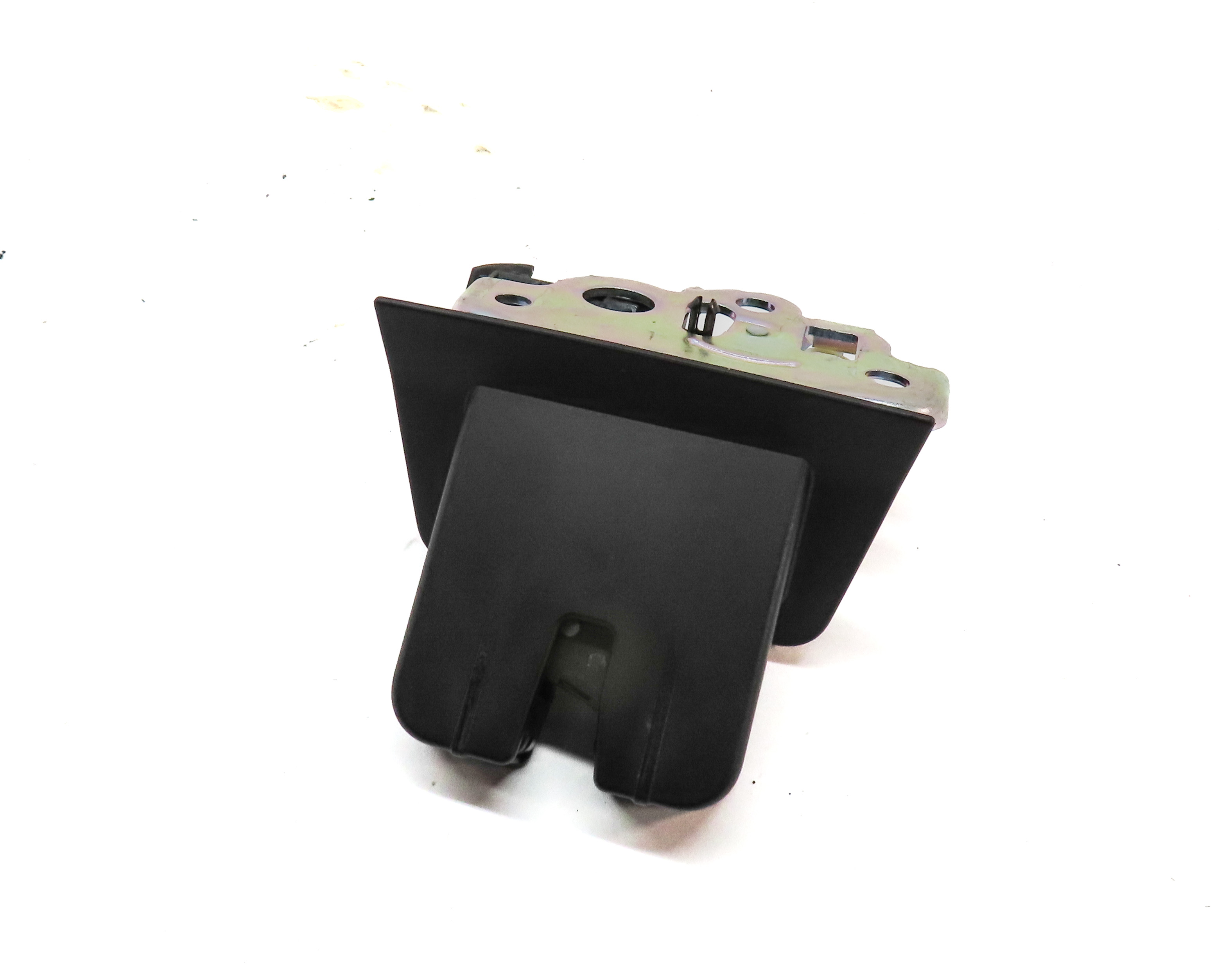 2018 AUDI Q3 (8U) REAR HATCH TAILGATE TRUNK LOCK LATCH ACTUATOR — exact item pictured